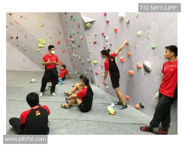 成都攀岩队在全国攀岩配合排行榜中荣获第三名的佳绩引发关注